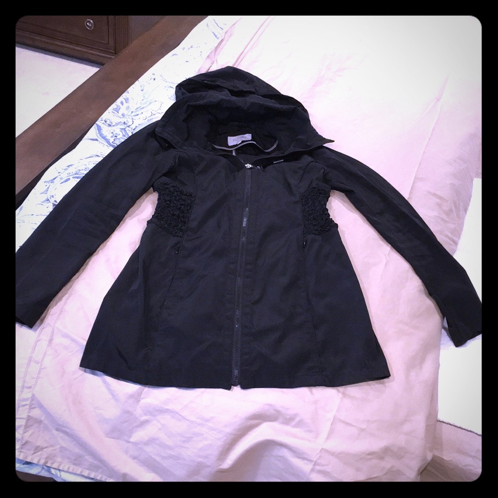 Black, ruched sided wind breaker by laundry